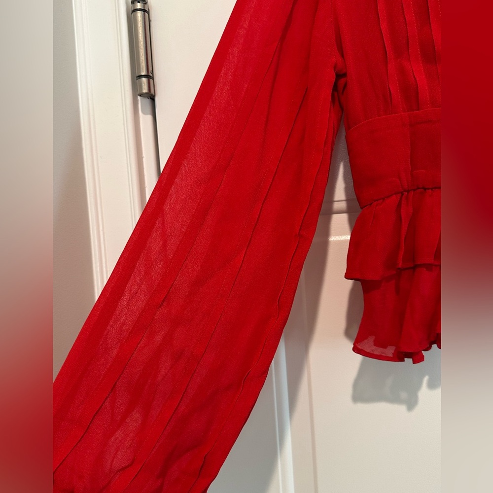 FARM Rio Bright Red Valentine’s Day Pleated Peplum Top Sz M NWT $198 - Picture 10 of 11